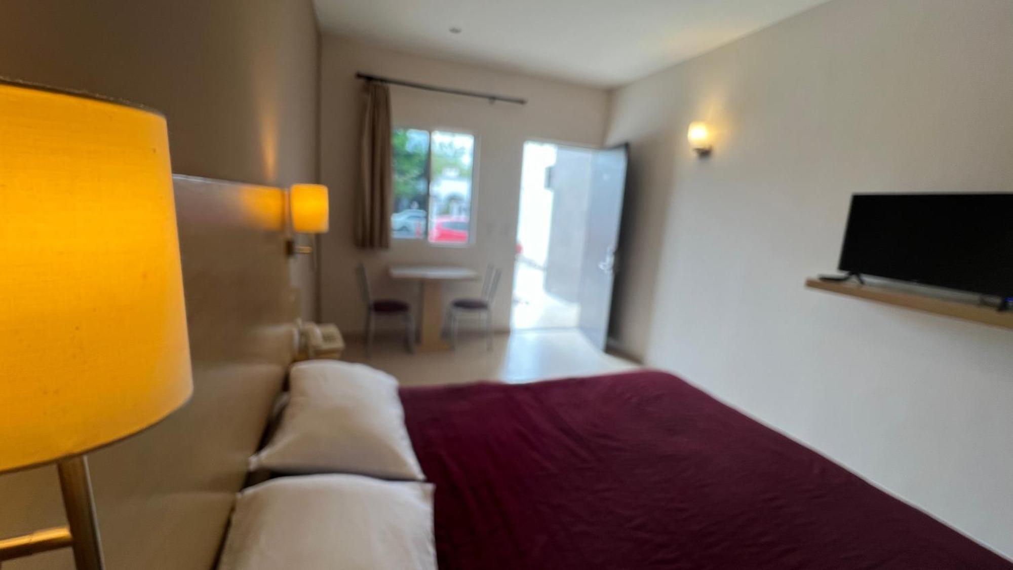 Nova Hotel Cadereyta Jiménez Zewnętrze zdjęcie