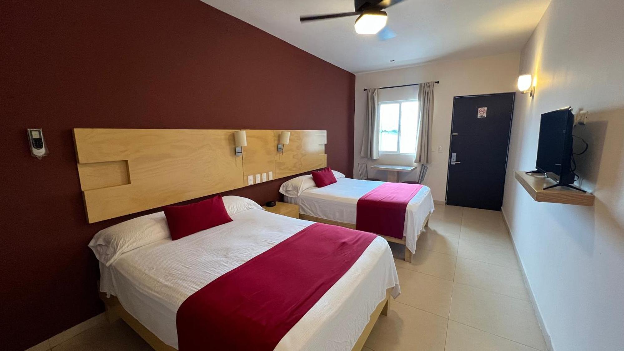 Nova Hotel Cadereyta Jiménez Zewnętrze zdjęcie