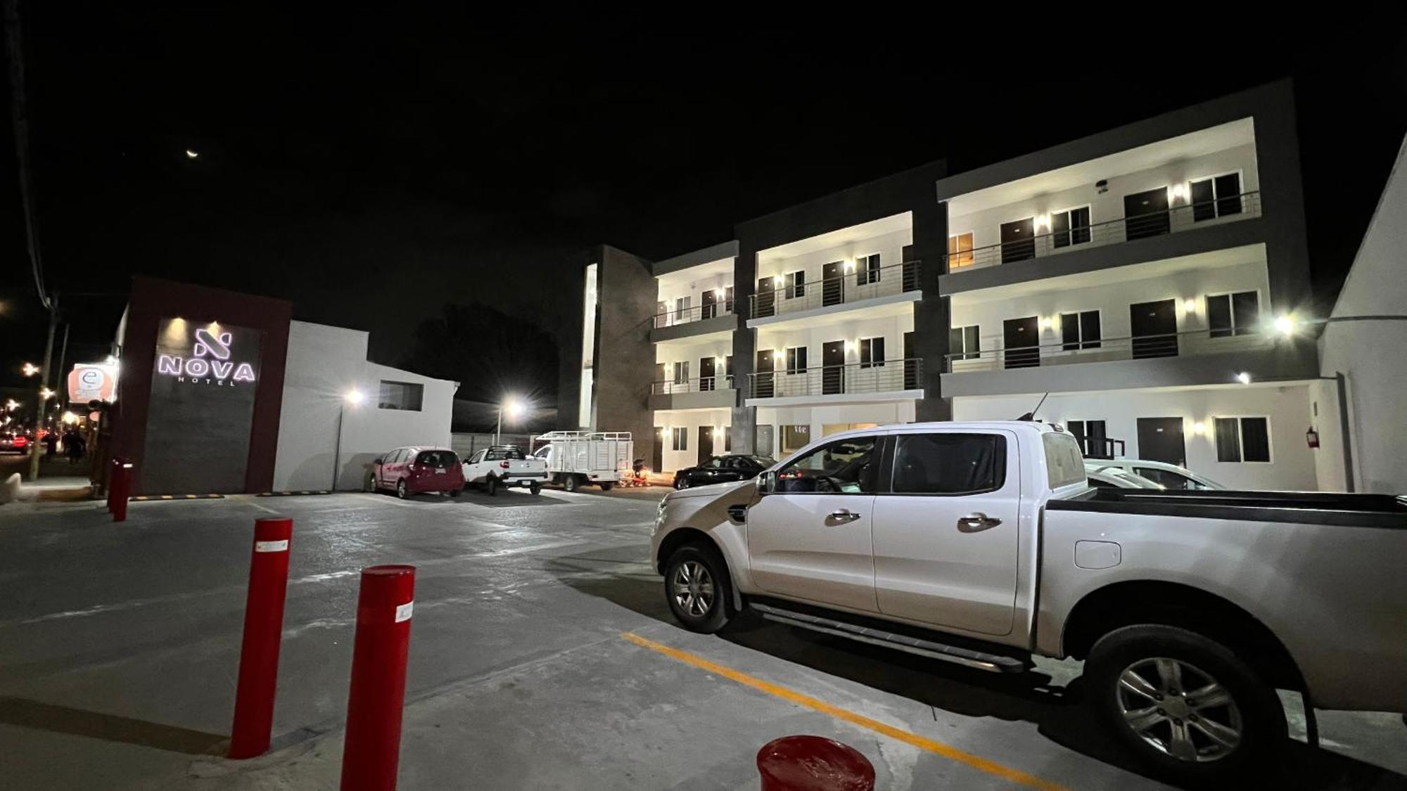 Nova Hotel Cadereyta Jiménez Zewnętrze zdjęcie