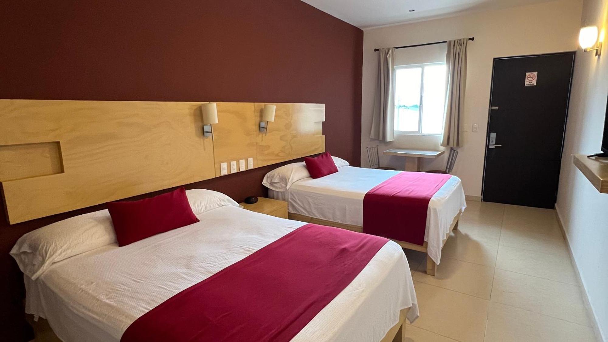 Nova Hotel Cadereyta Jiménez Zewnętrze zdjęcie