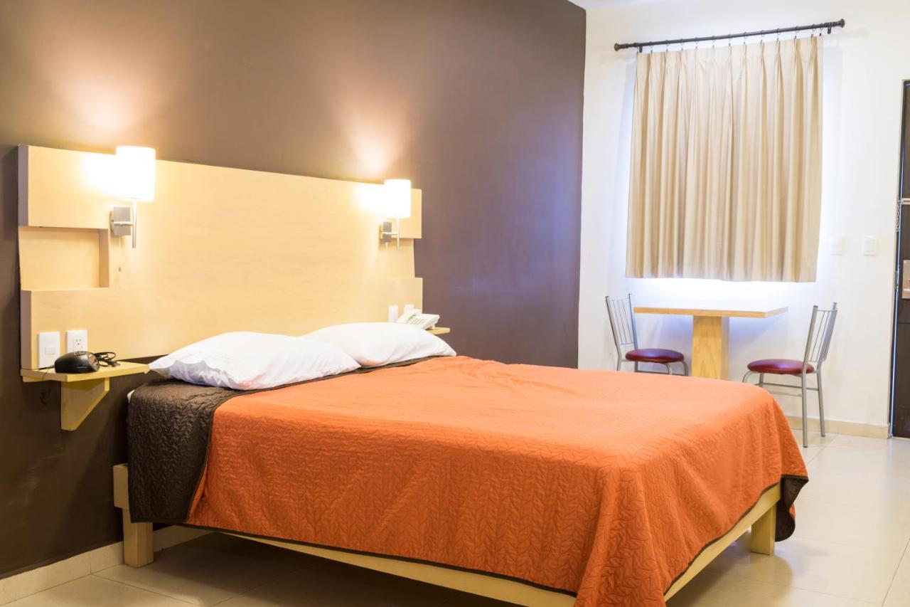 Nova Hotel Cadereyta Jiménez Zewnętrze zdjęcie